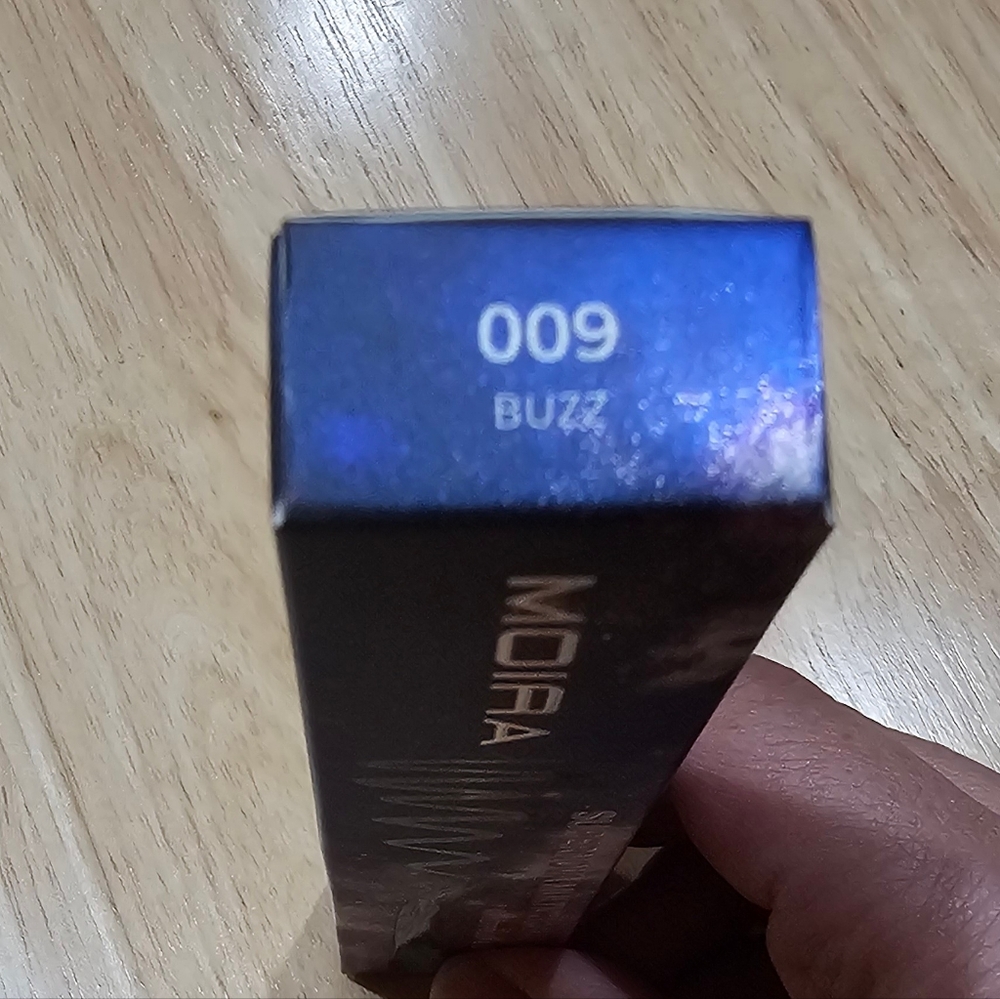 Moira Shimmering Blue # 009 Buzz Gel Eyeliner Pen New In Box - Picture 3 of 8